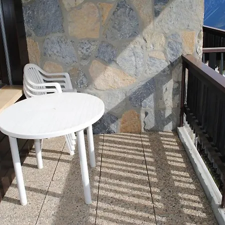 Apartment Mandarin A8 *