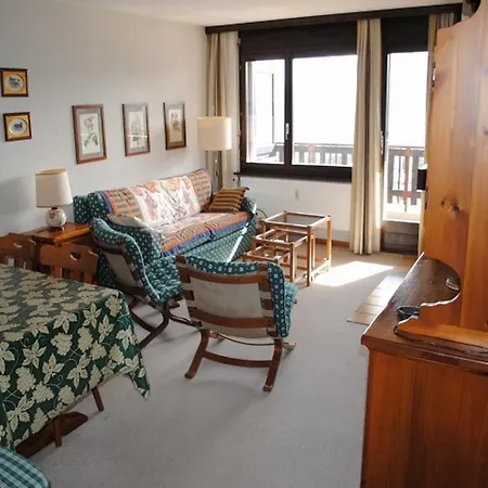 Apartment Mandarin A8 *