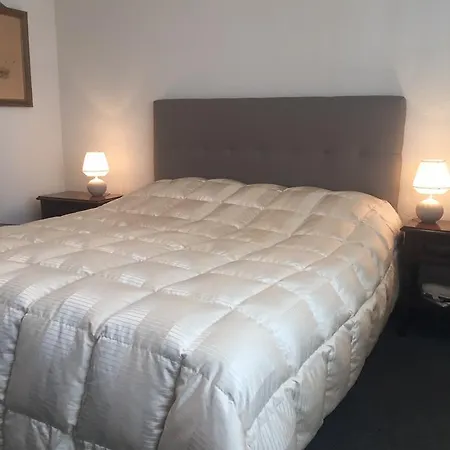 Mandarin A8 Apartment *